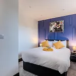 Modern 3Br Home - Private Parking - Tv In Every Bedroom